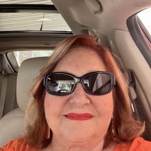 Meet your Posher, Teresa